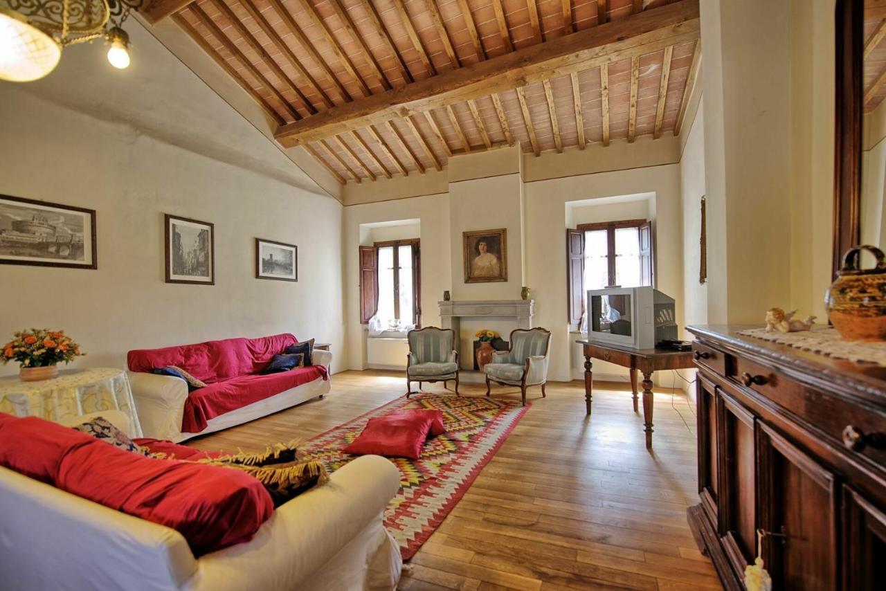 Villa Capolona By Posarellivillas Calbenzano Экстерьер фото