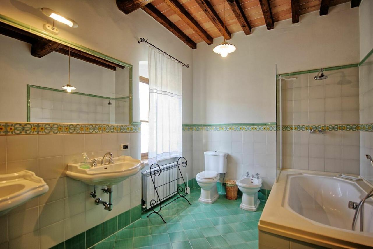 Villa Capolona By Posarellivillas Calbenzano Экстерьер фото